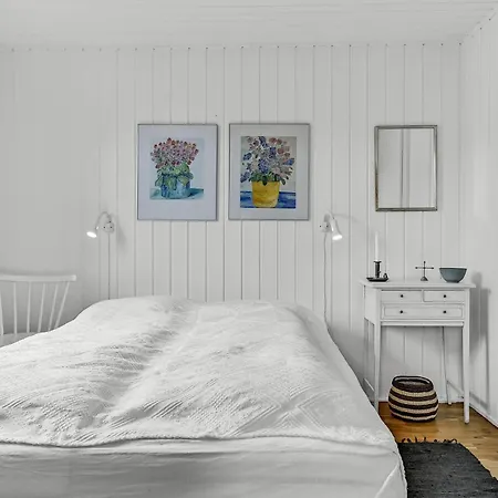 Casa de Férias 4 Bedroom Beautiful In Fåborg